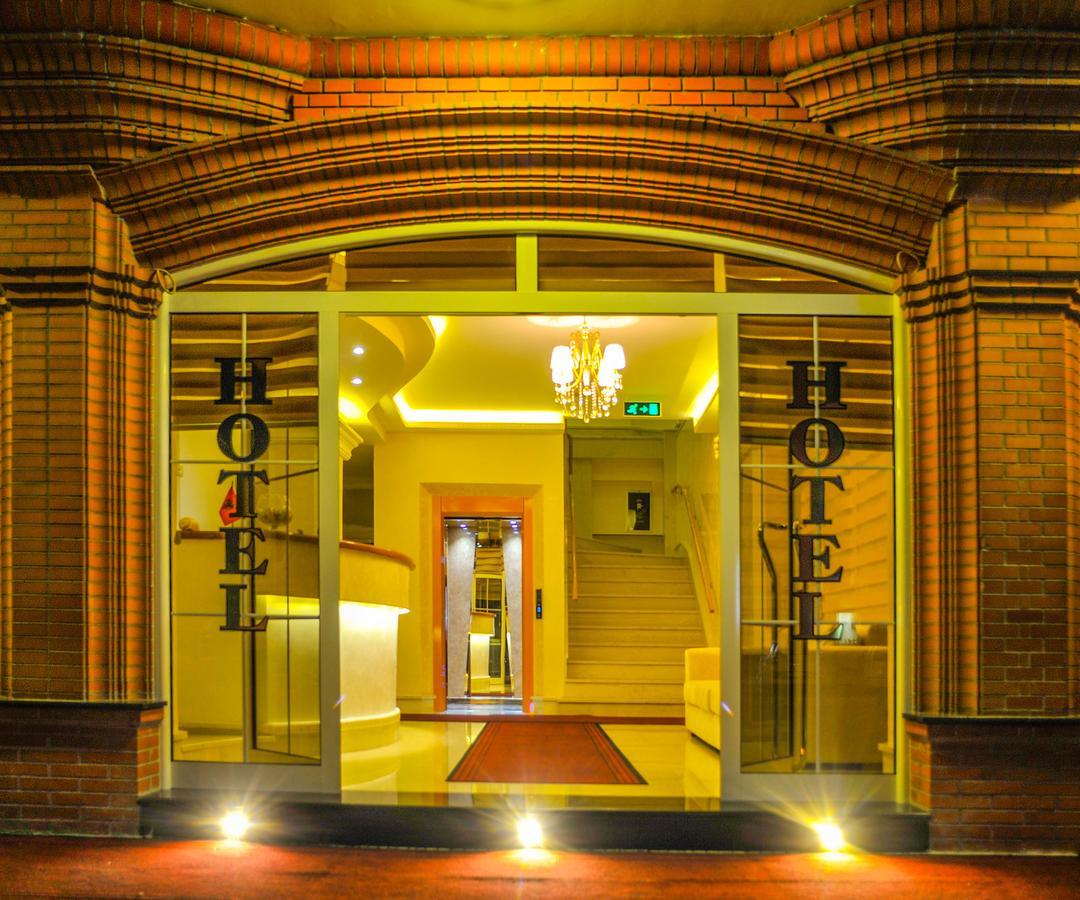 The Red Bricks Hotel Shkoder Ngoại thất bức ảnh