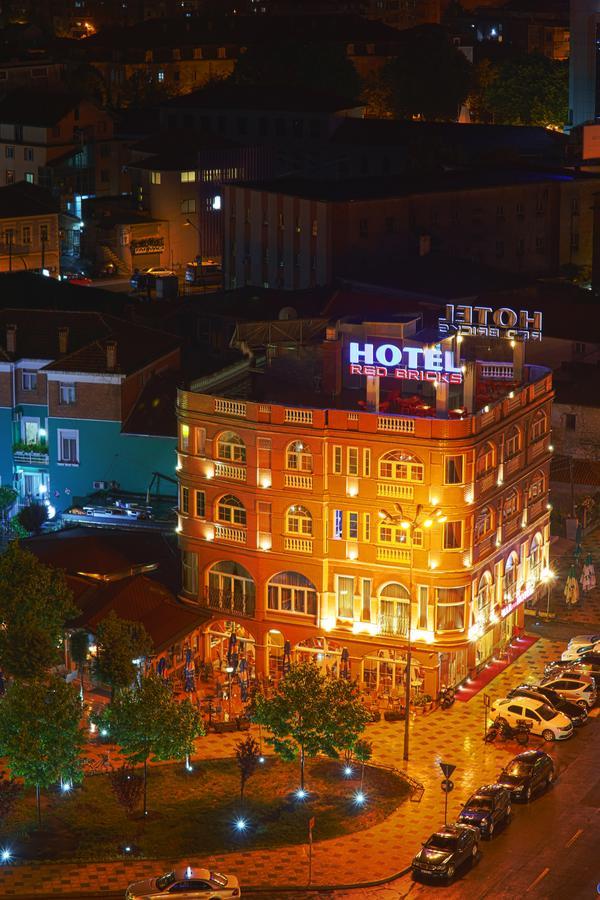 The Red Bricks Hotel Shkoder Ngoại thất bức ảnh