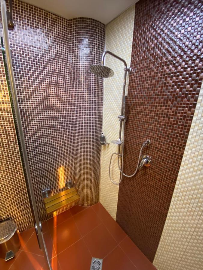 The Red Bricks Hotel Shkoder Ngoại thất bức ảnh