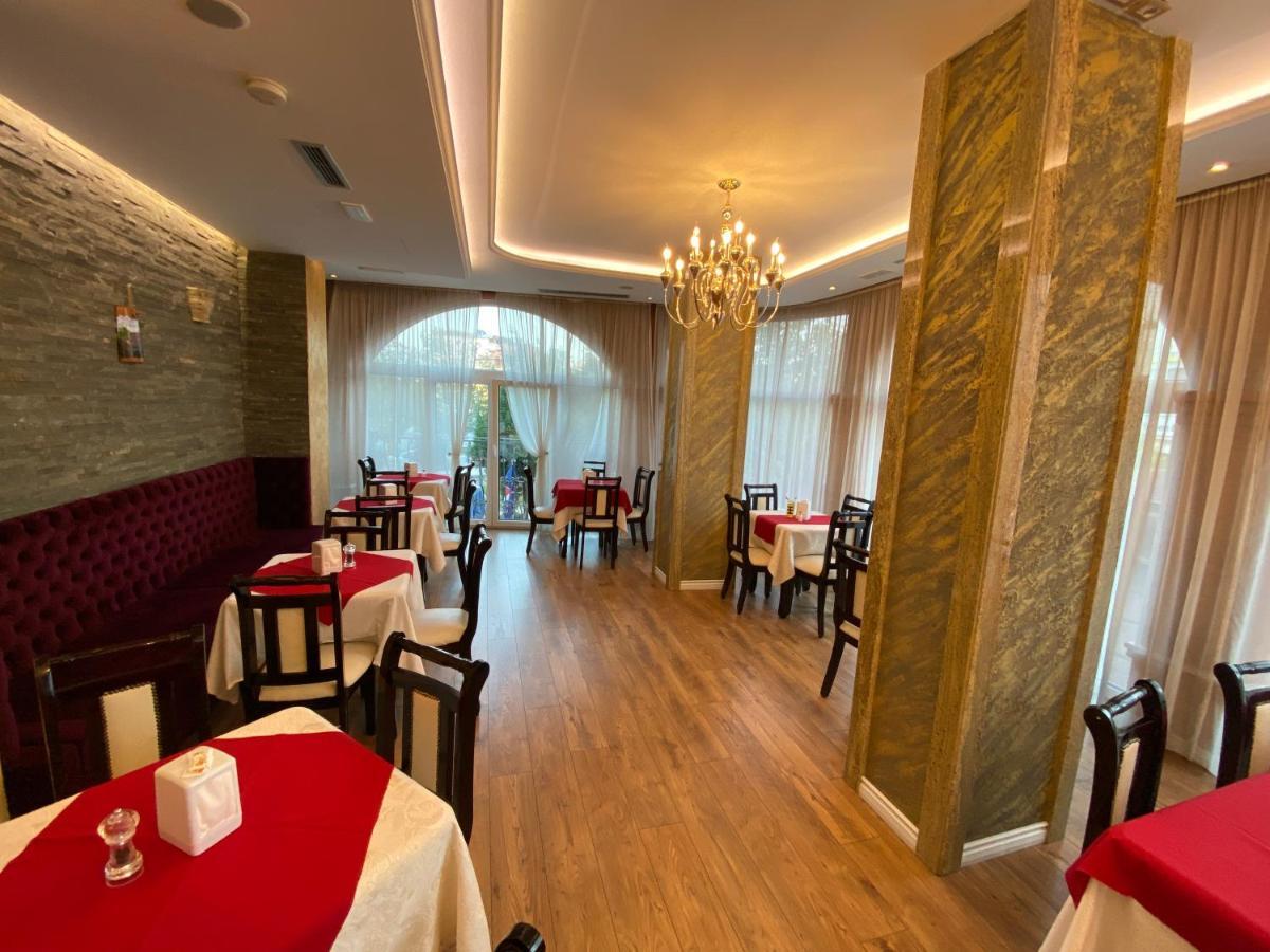 The Red Bricks Hotel Shkoder Ngoại thất bức ảnh