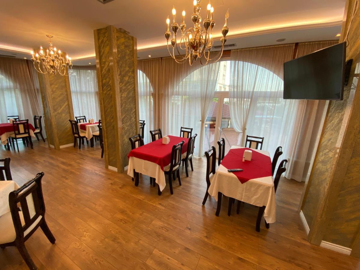 The Red Bricks Hotel Shkoder Ngoại thất bức ảnh